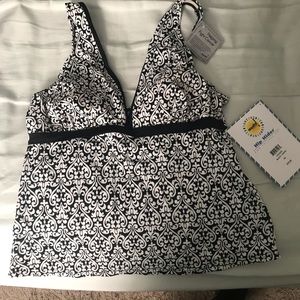 Black and white tankini top